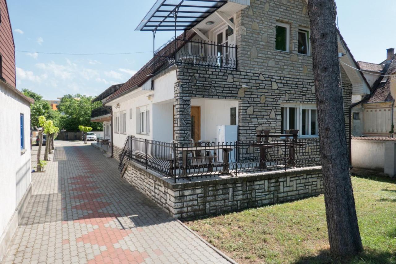 Mueller'S 1 Siófok Exterior foto